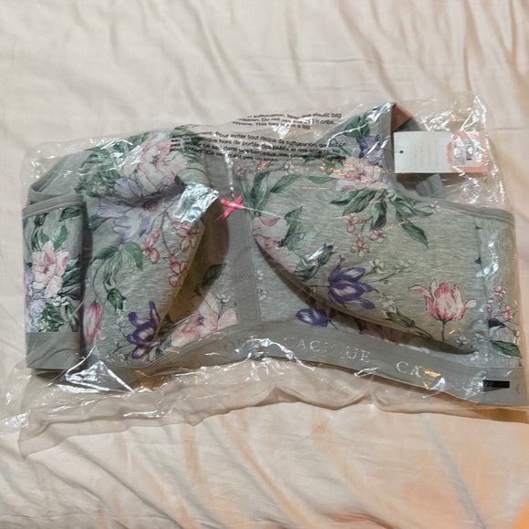 NWT 48DD Cacique Cotton Lightly Lined No-Wire Bra Floral Grey - Picture 2 of 5